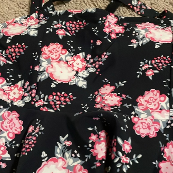 Cropped top with push up padding - Picture 2 of 6